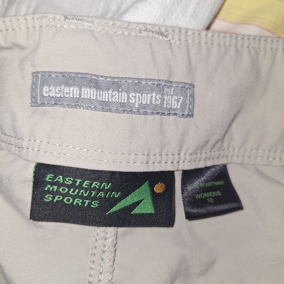 Eastern mountain sports convertible pants size 10 - Picture 6 of 6